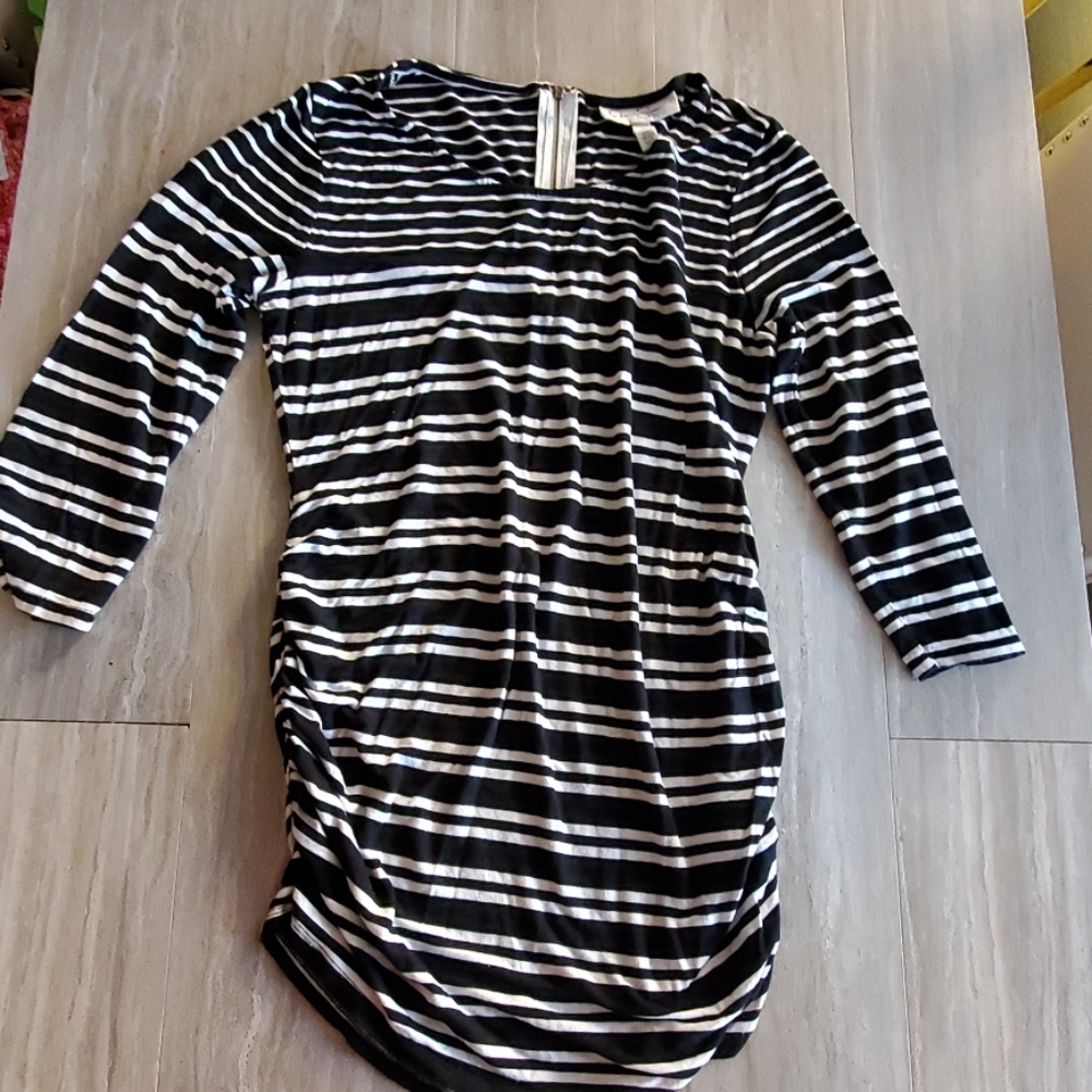 5 for $25!!!!! 2 Maternity tops by Jessica Simpson